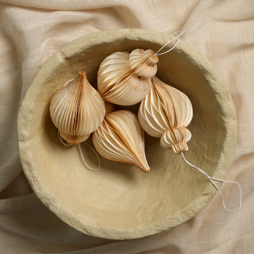 Christmas Ornaments - Off-White & Gold Glitter - Pack of 3