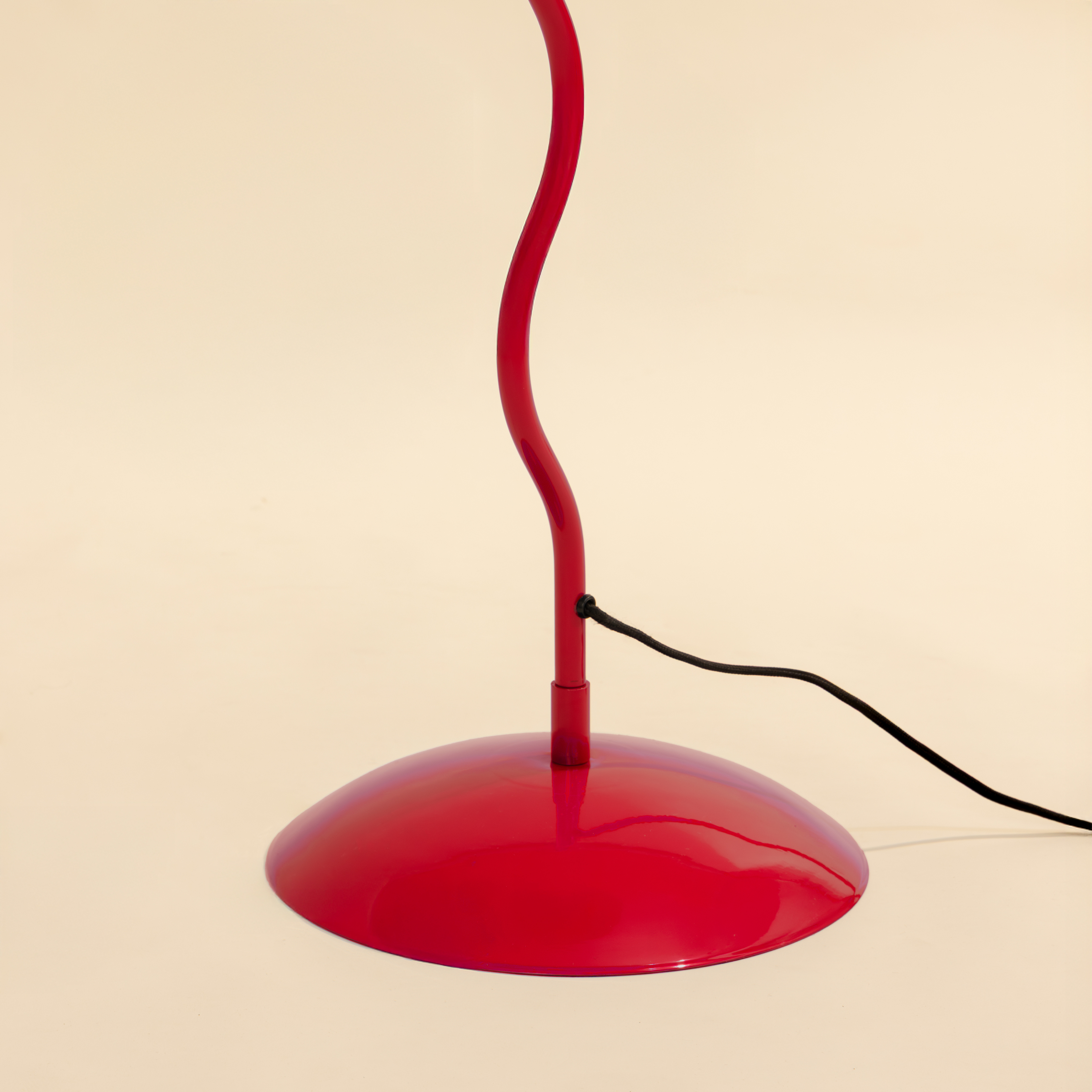 Wavy Floor Lamp - Crimson Red