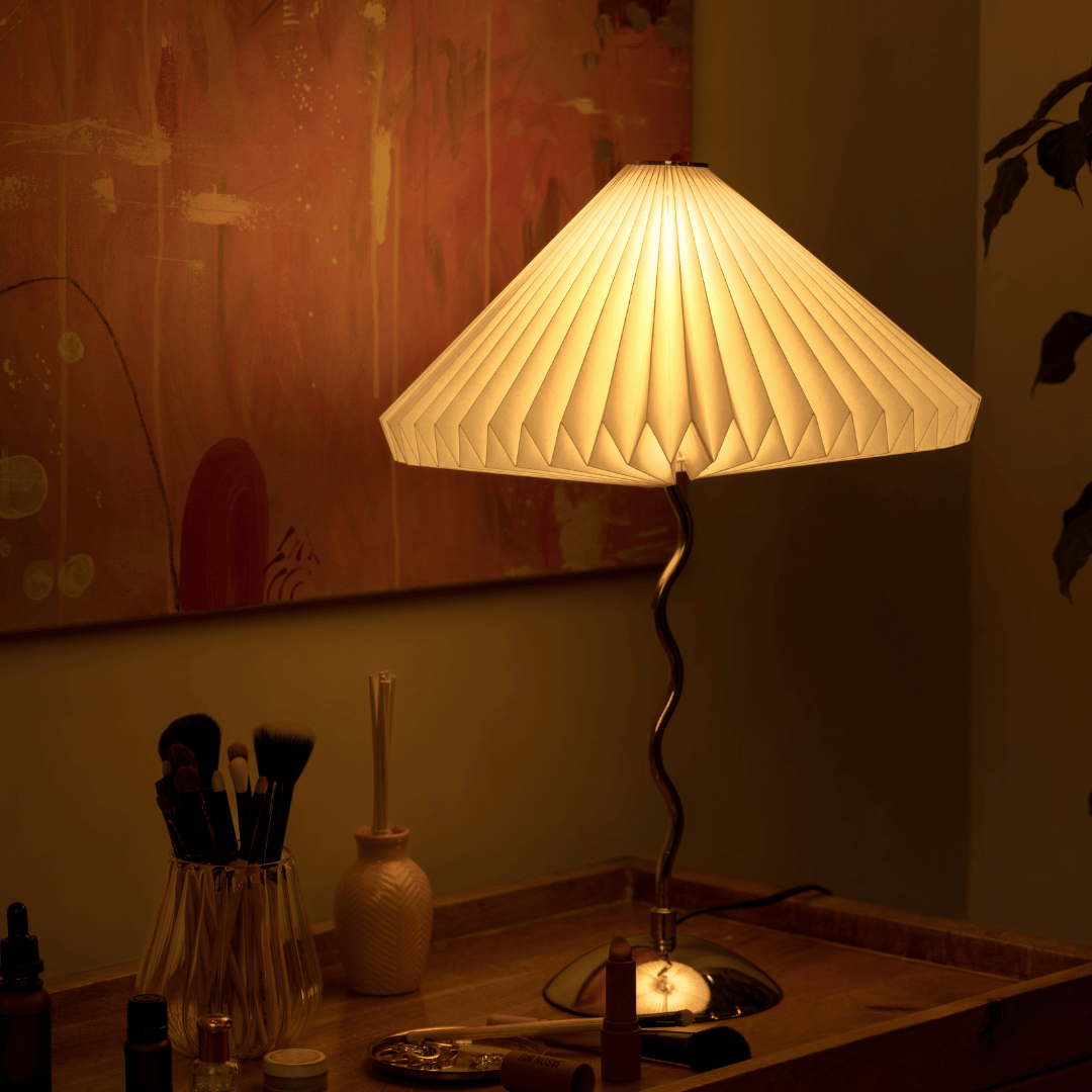 Wavy Table Lamp