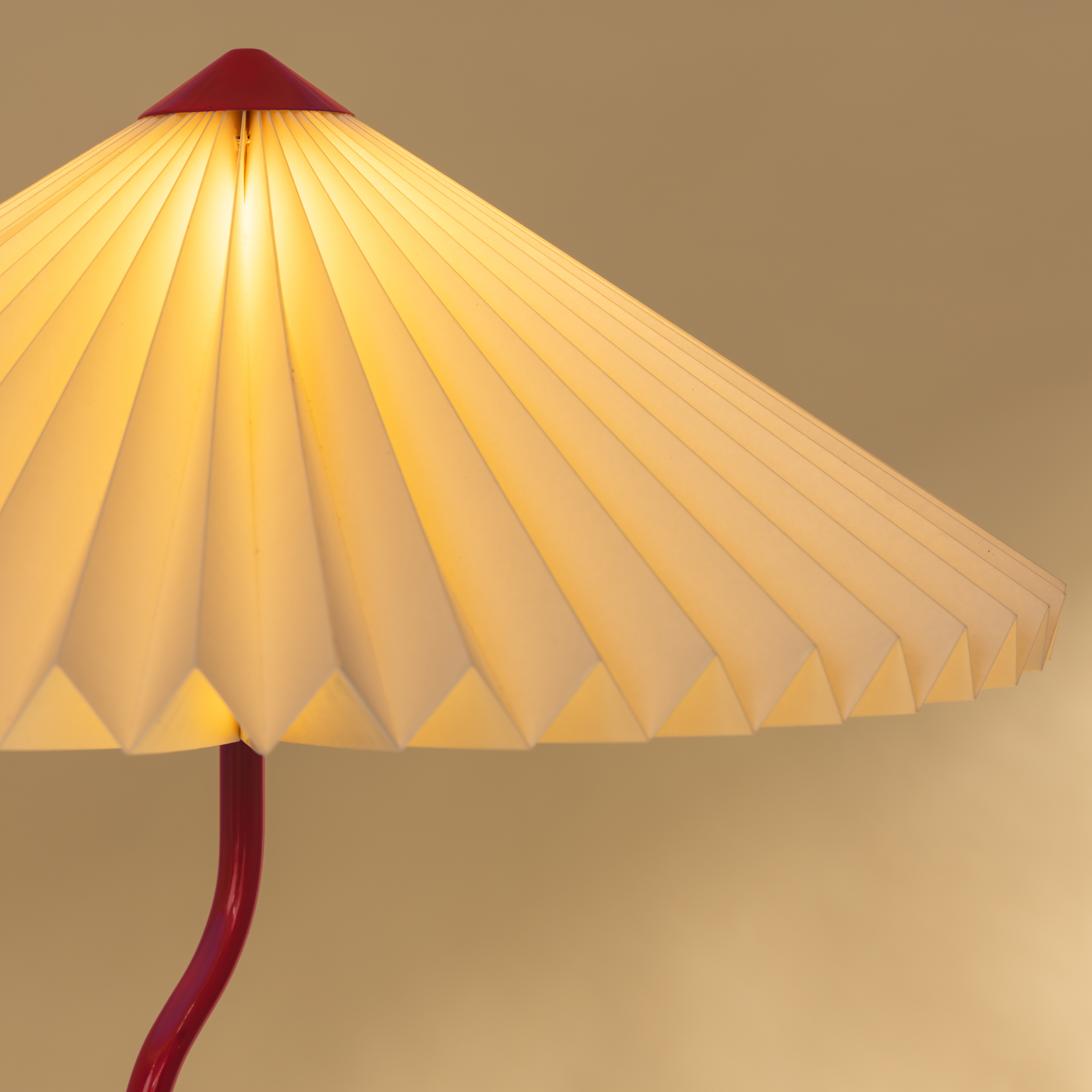 Wavy Floor Lamp - Crimson Red