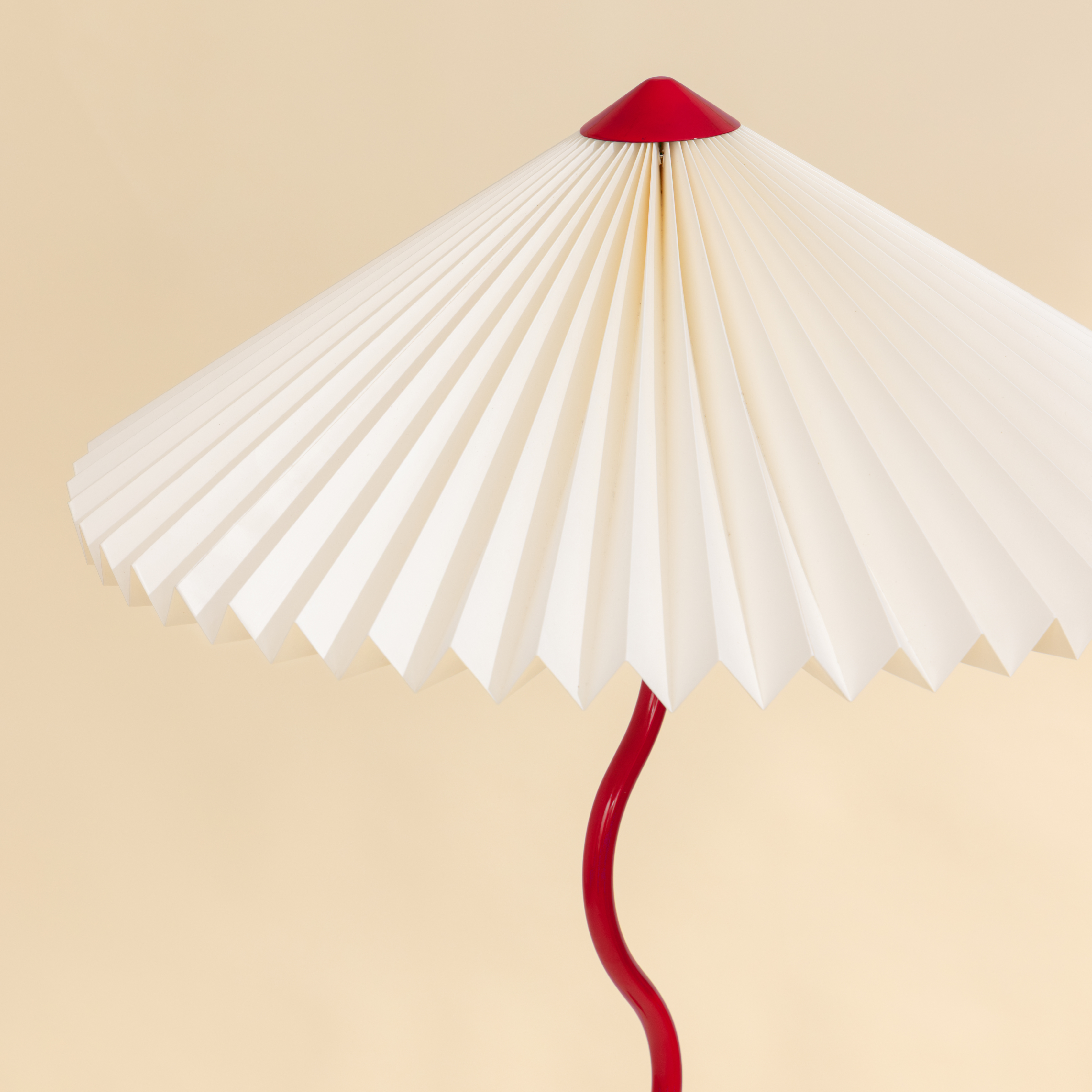 Wavy Floor Lamp - Crimson Red