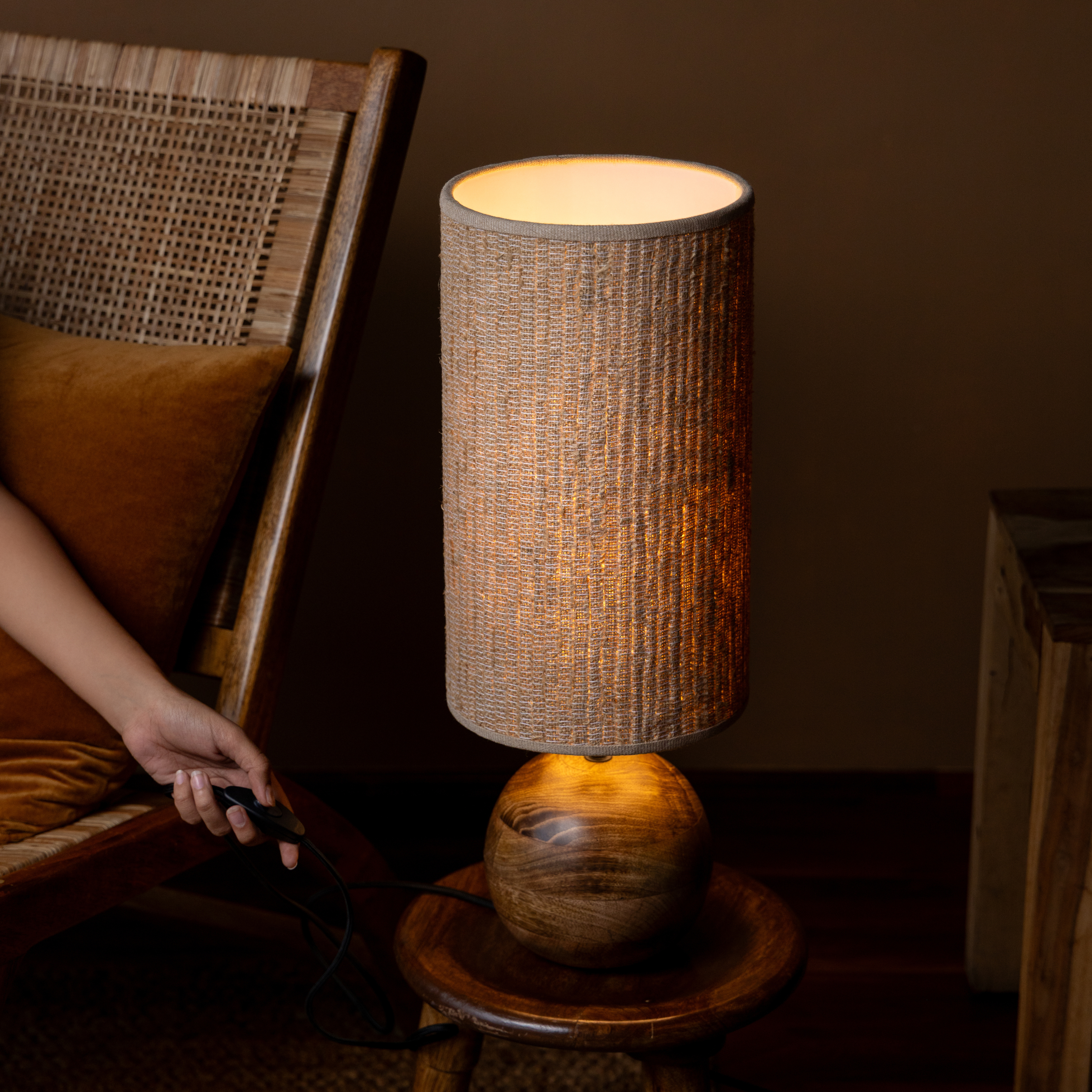 Jute Weave Table Lamp