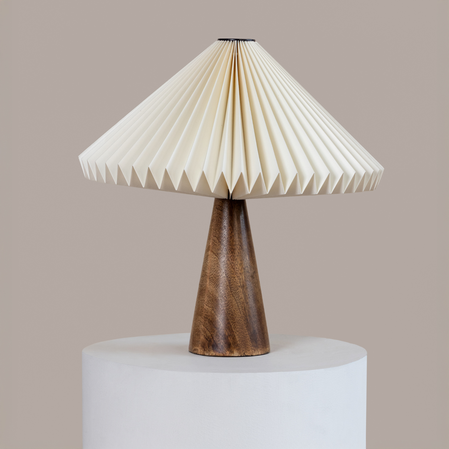 Ballet Table Lamp