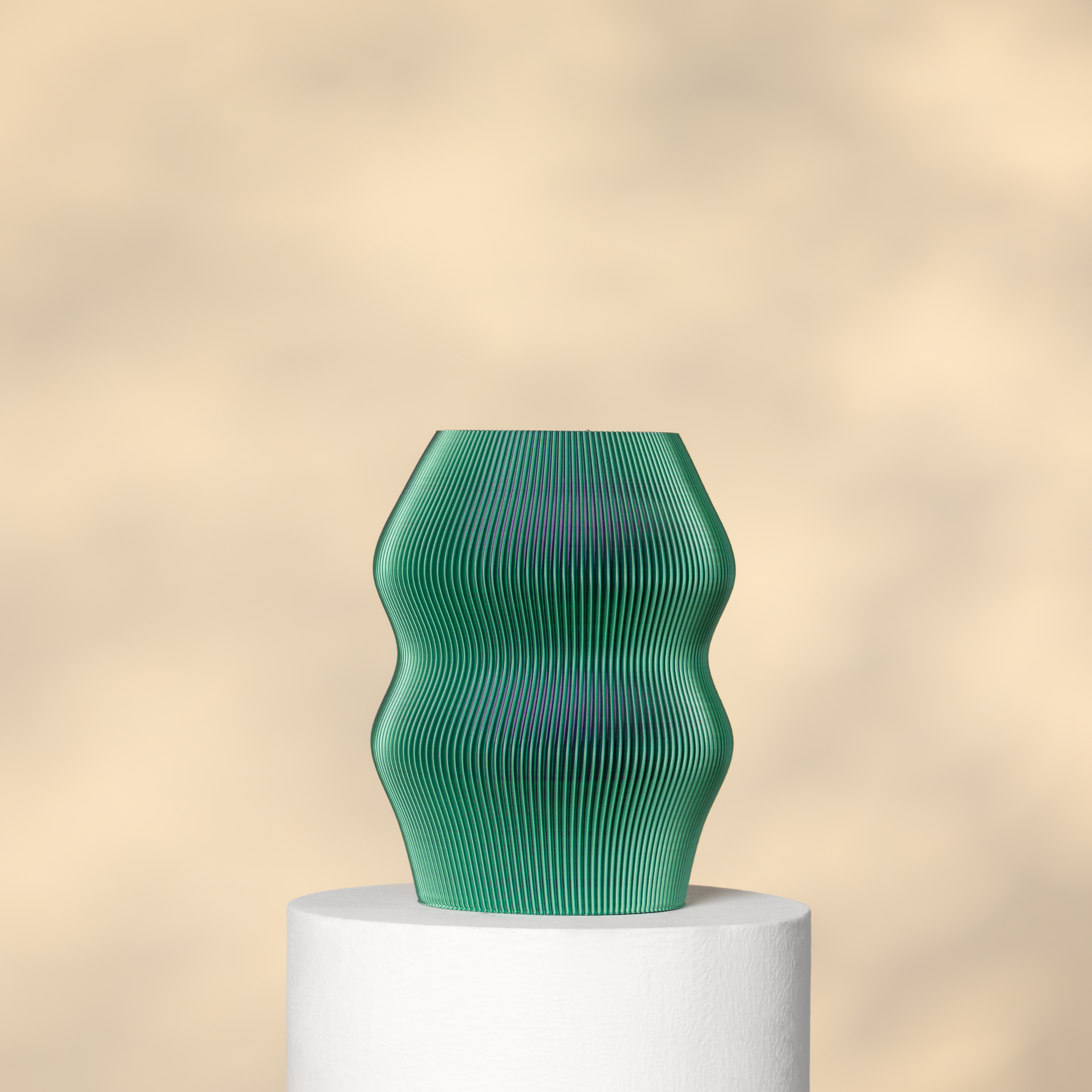 Decorative 3D vase – minimalist modern flower vase for table styling