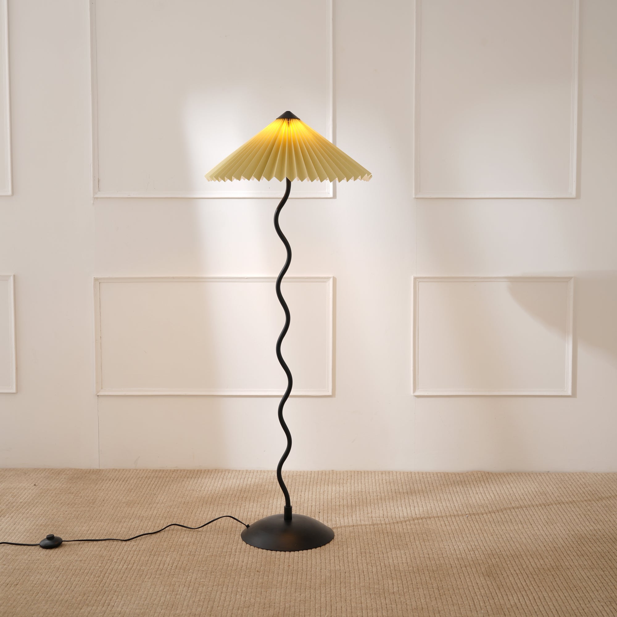 Wavy Floor Lamp - Contemporary Metal Base Lighting with Handpleated Shade