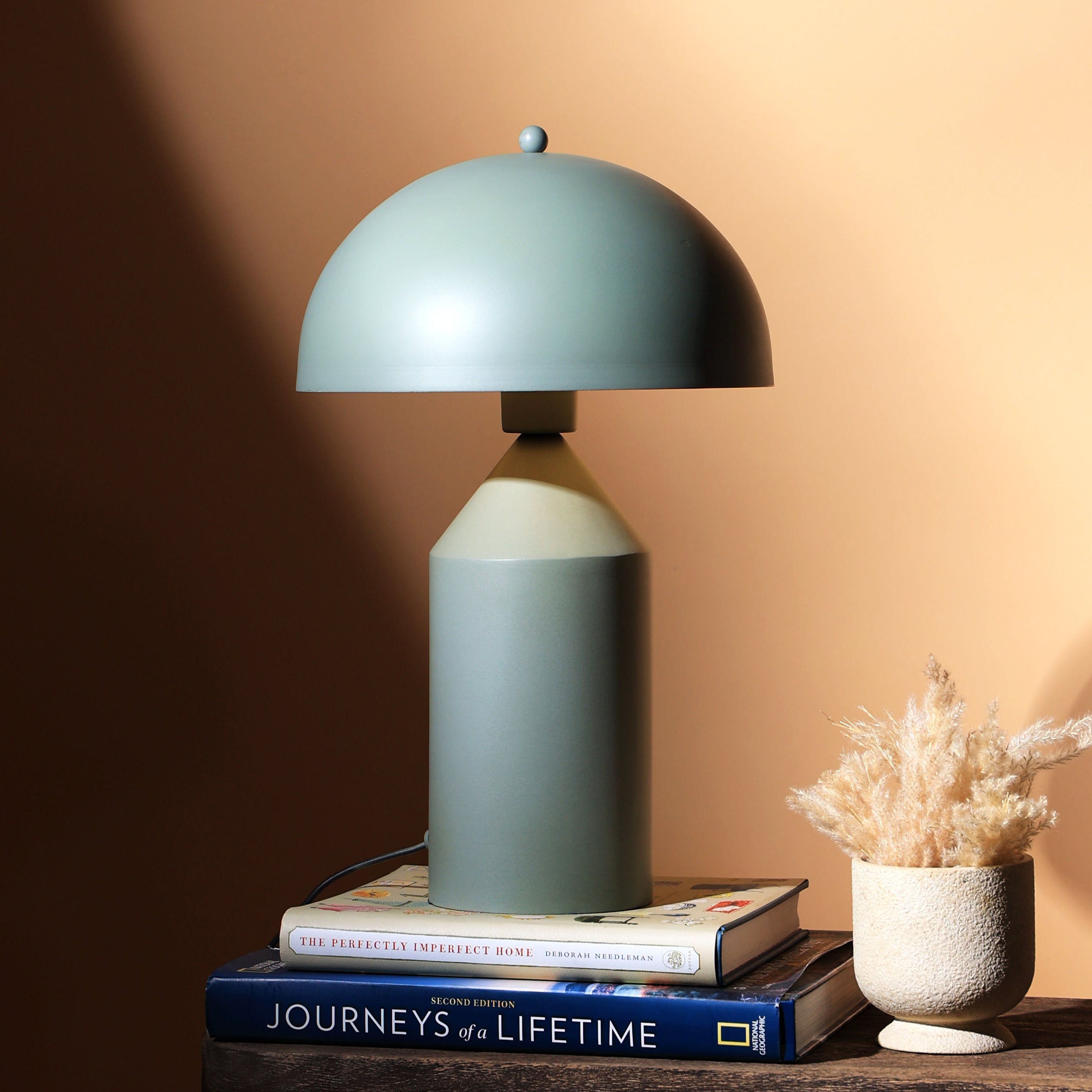 Cone Pagen - Table Lamp - Modern Scandinavian Design, Premium Metallic Finish, Easy Installation