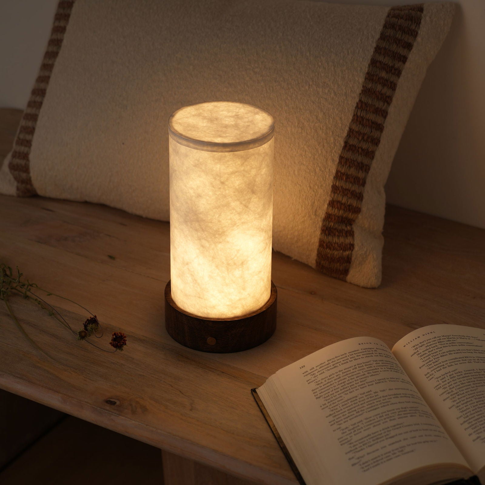 Magnus battery Table Lamp - 2900 mah battery, 8 hours back, Mango Wood Base desk lamp, 400 lumens - FIG Living -