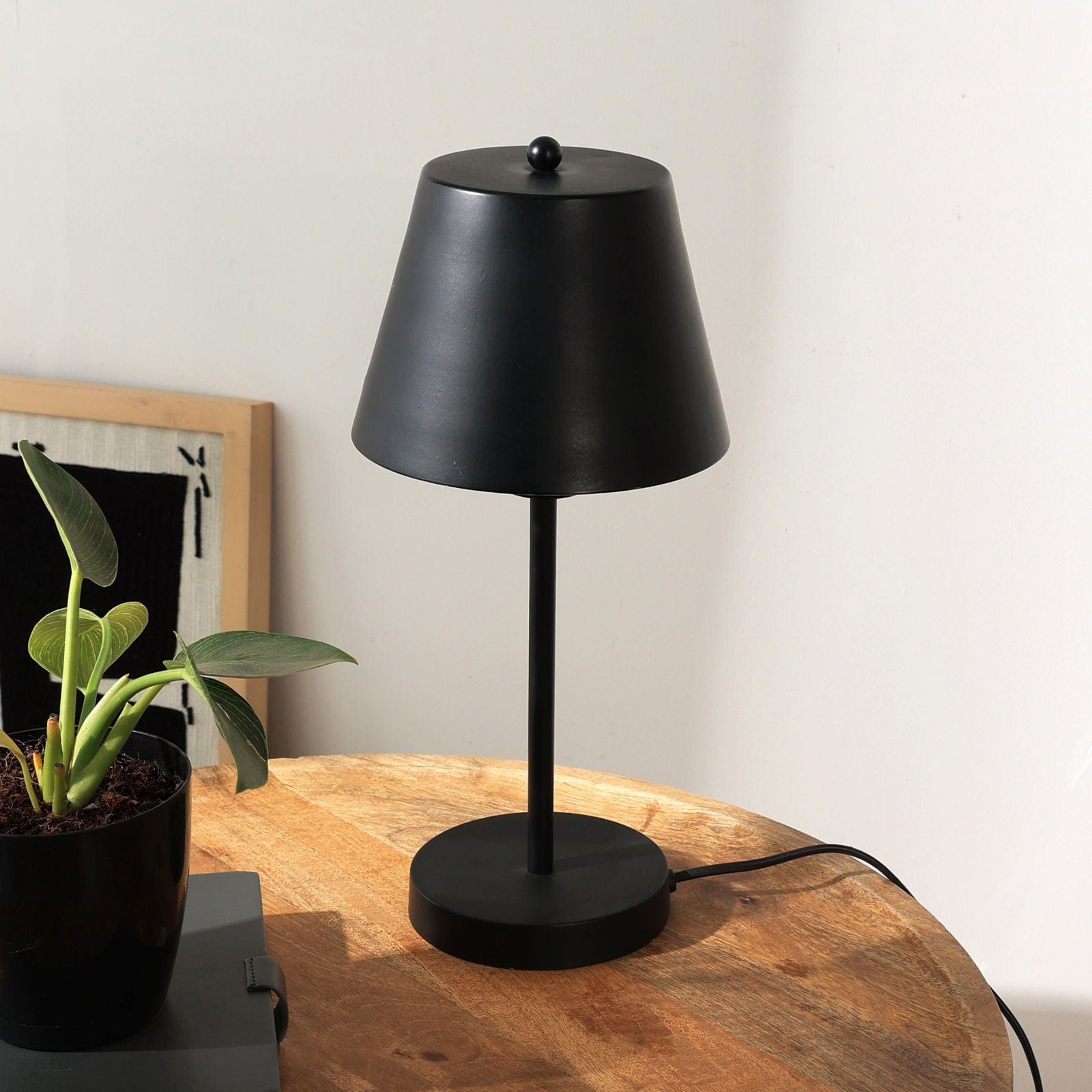 Young Gun Table Lamp, Mini Desk Lamp, Modern Bedside Lamp - FIG Living - Young Gun Table Lamp, Mini Desk Lamp, Modern Bedside Lamp - FIG Living