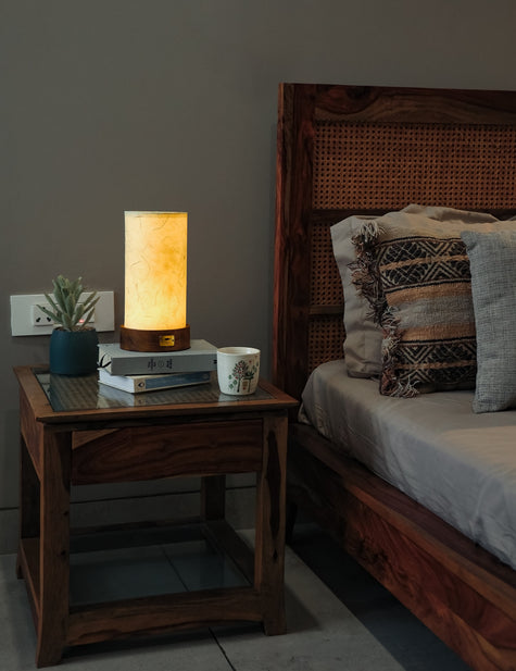 Bedside Table Lamps for a Modern, Sophisticated Bedroom