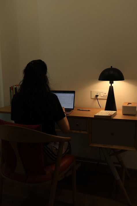 The Ideal Lighting Setup for a Cozy Reading Corner