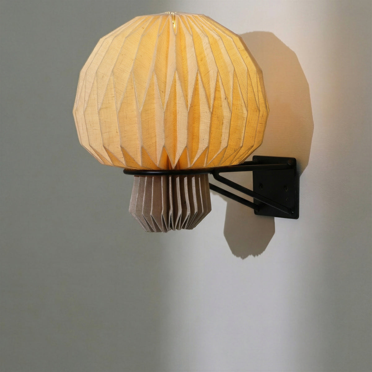 How to Pick the Right Origami Lampshade for Your Décor