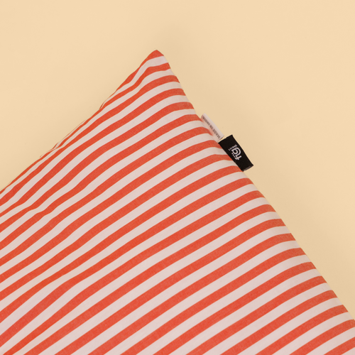 Bow Cushion (includes filler)