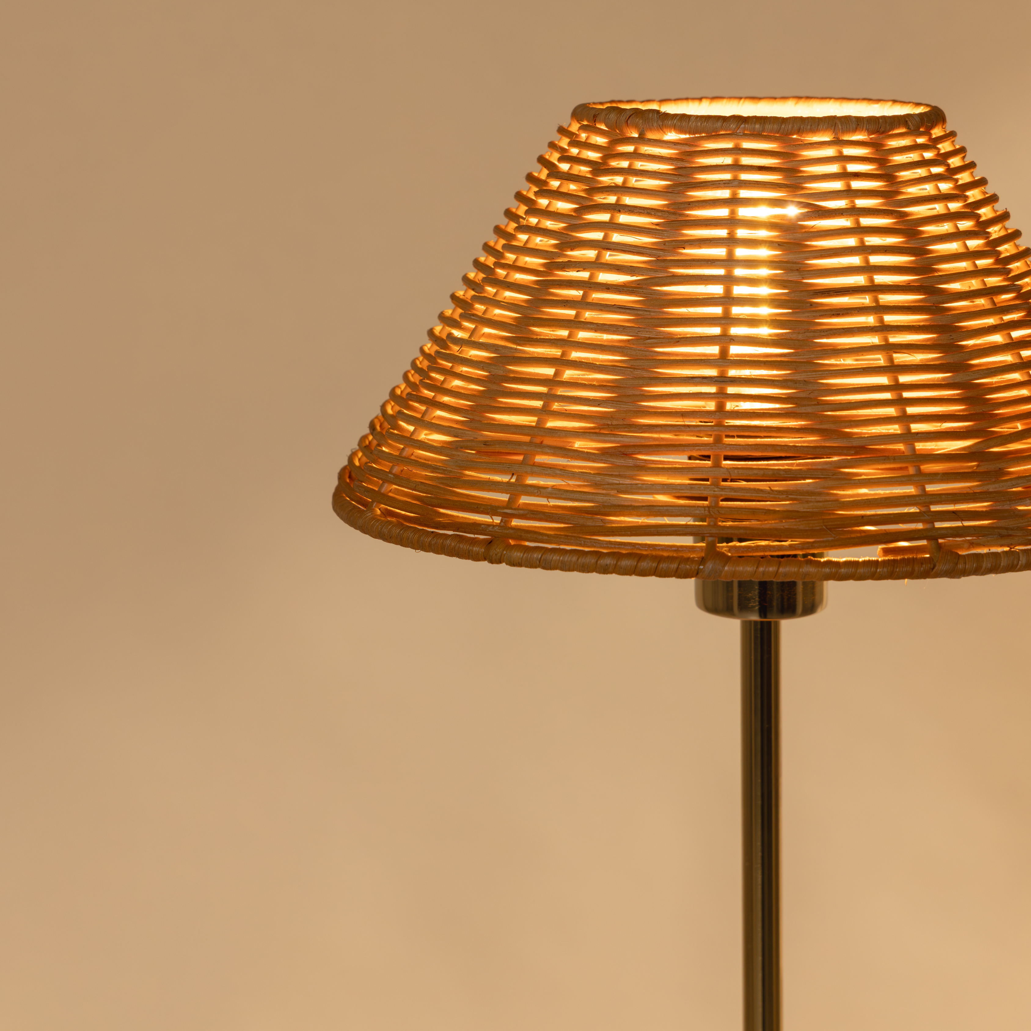 Natural Cane Table Lamp