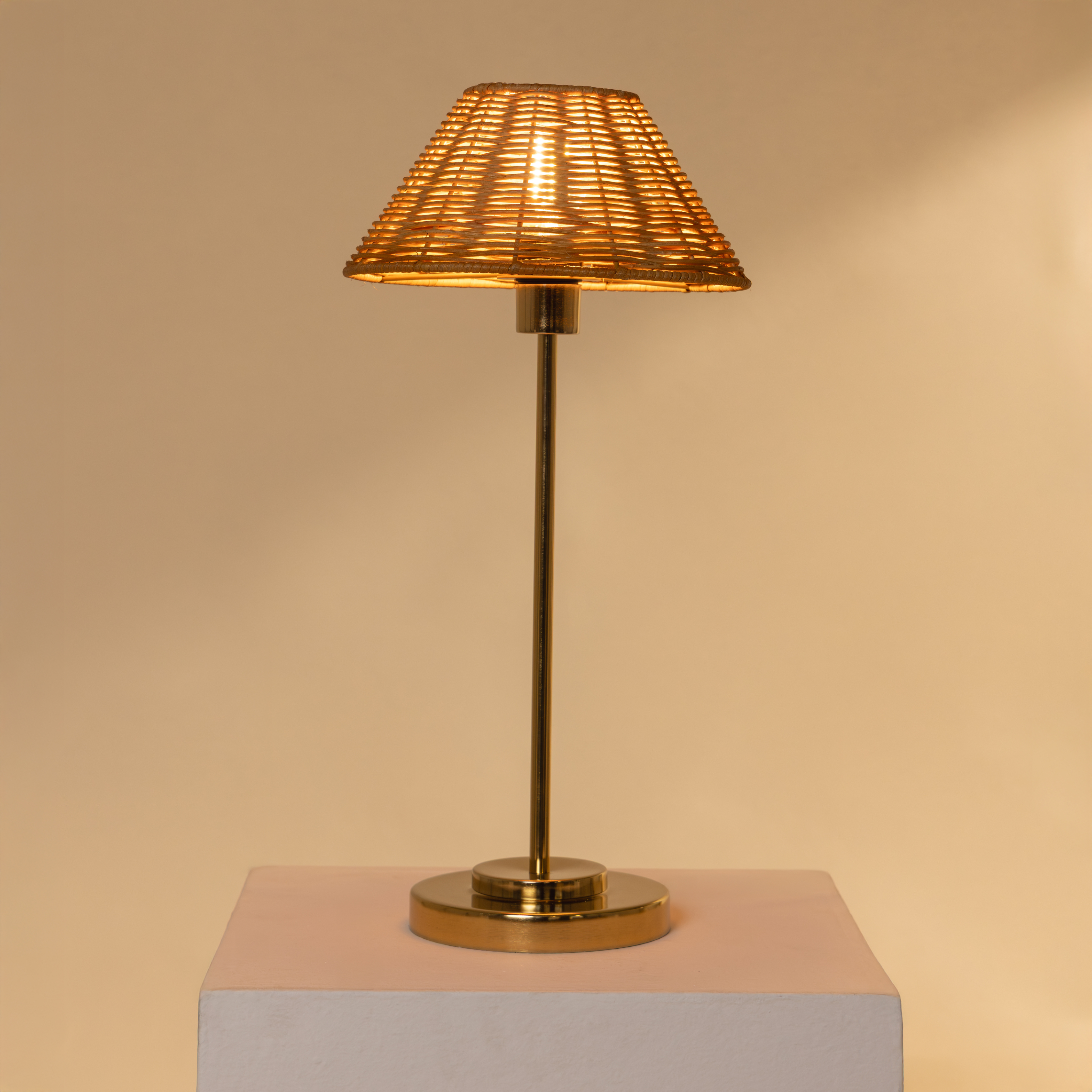 Natural Cane Table Lamp