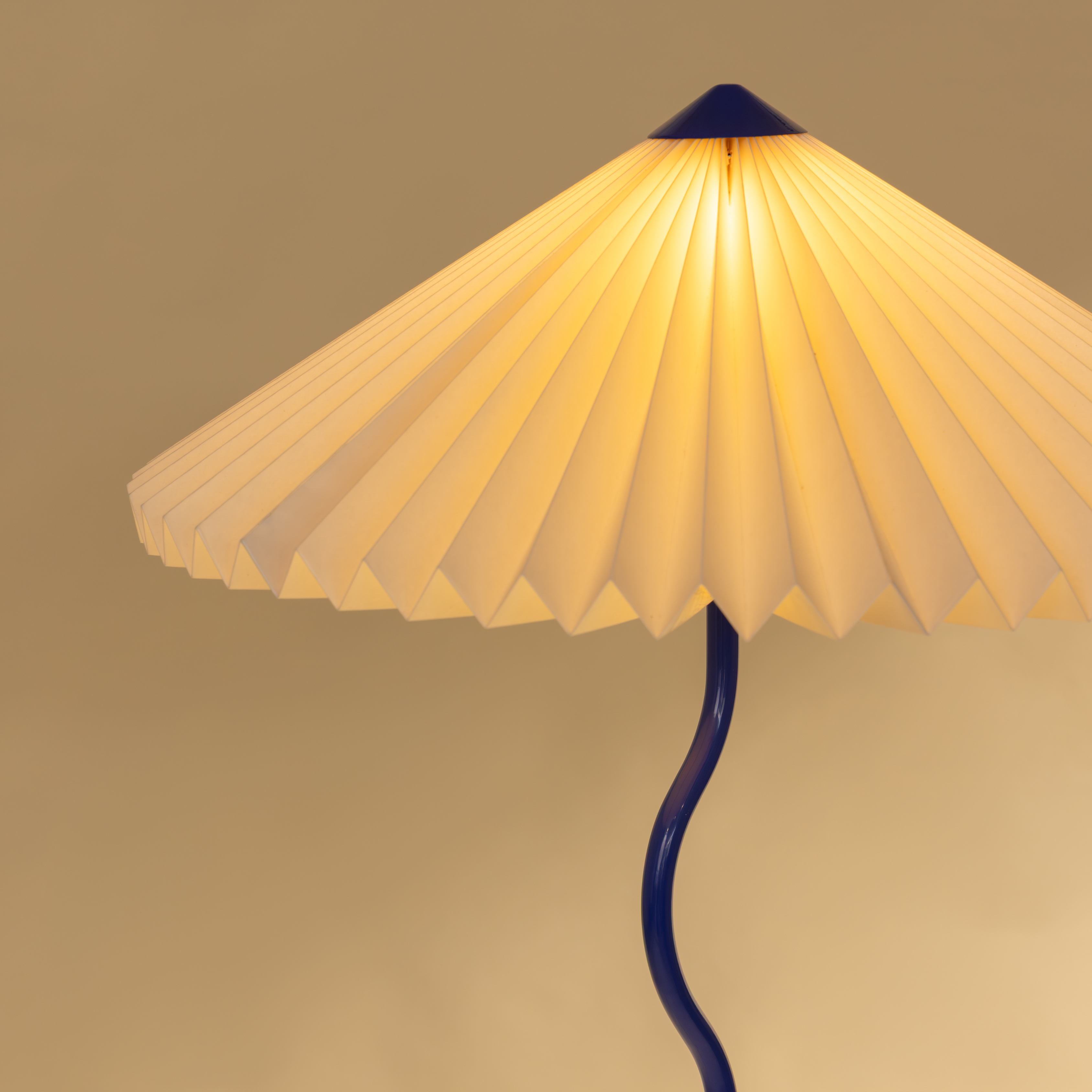 Wavy Floor Lamp - Cobalt Blue