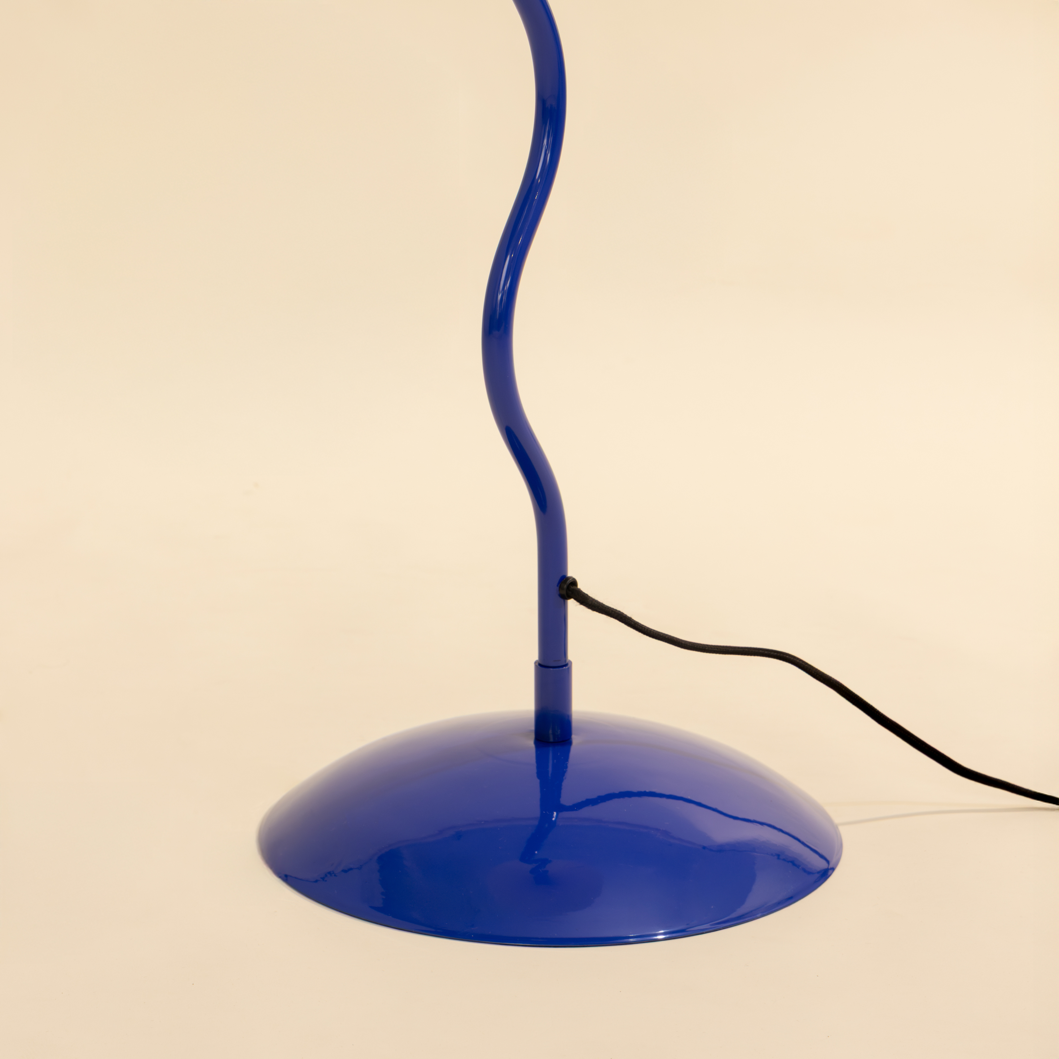 Wavy Floor Lamp - Cobalt Blue