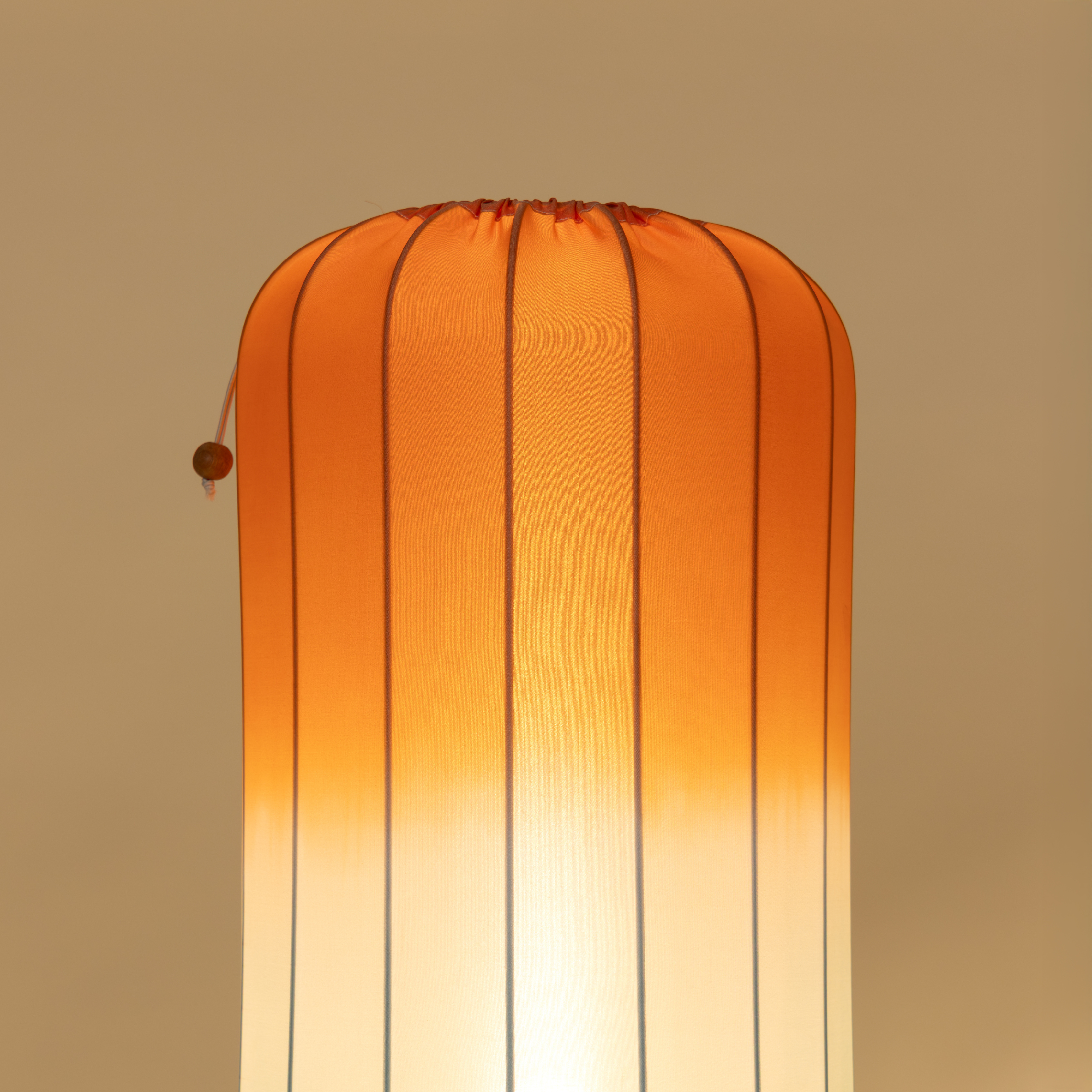 Horizon collection floor lamp