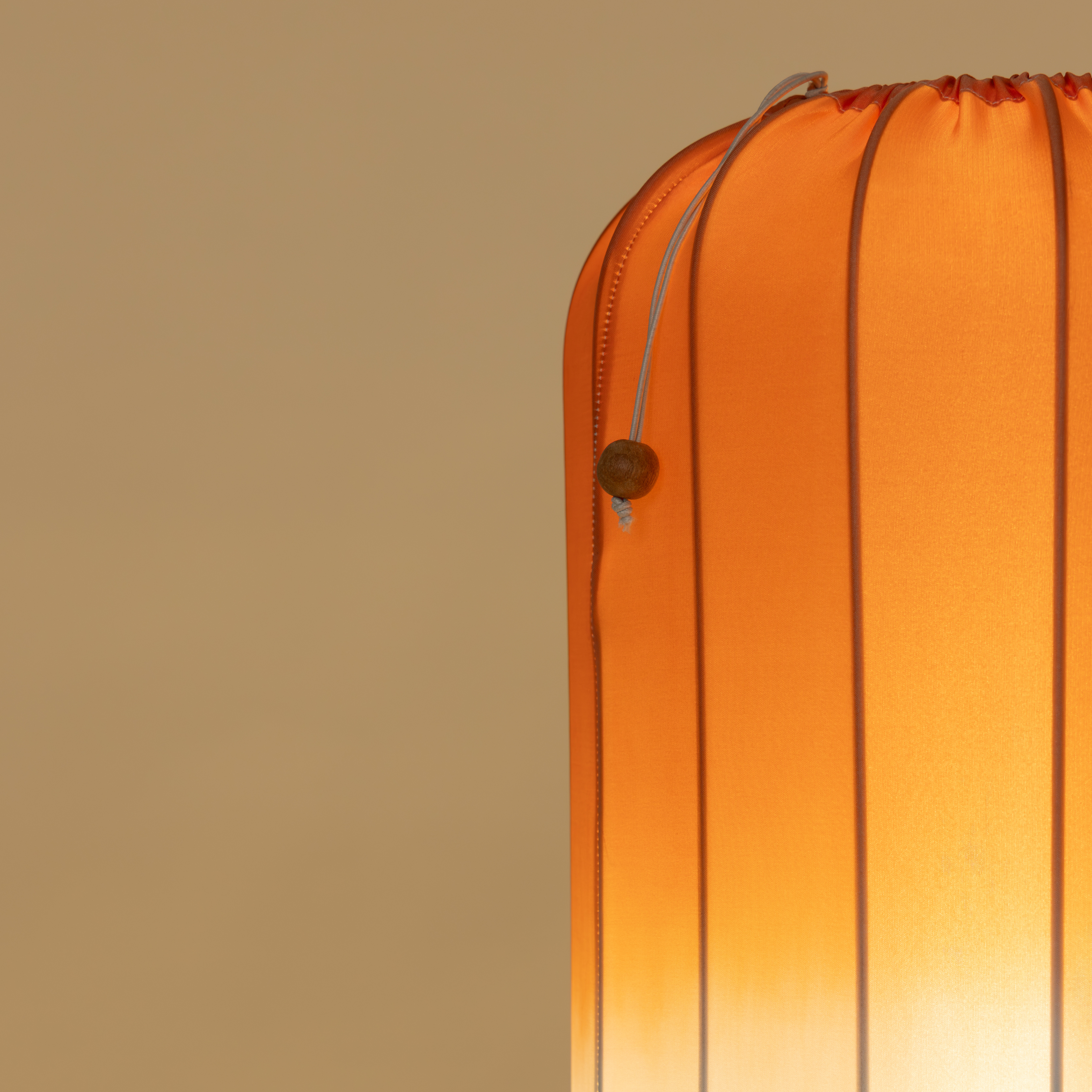 Horizon collection floor lamp