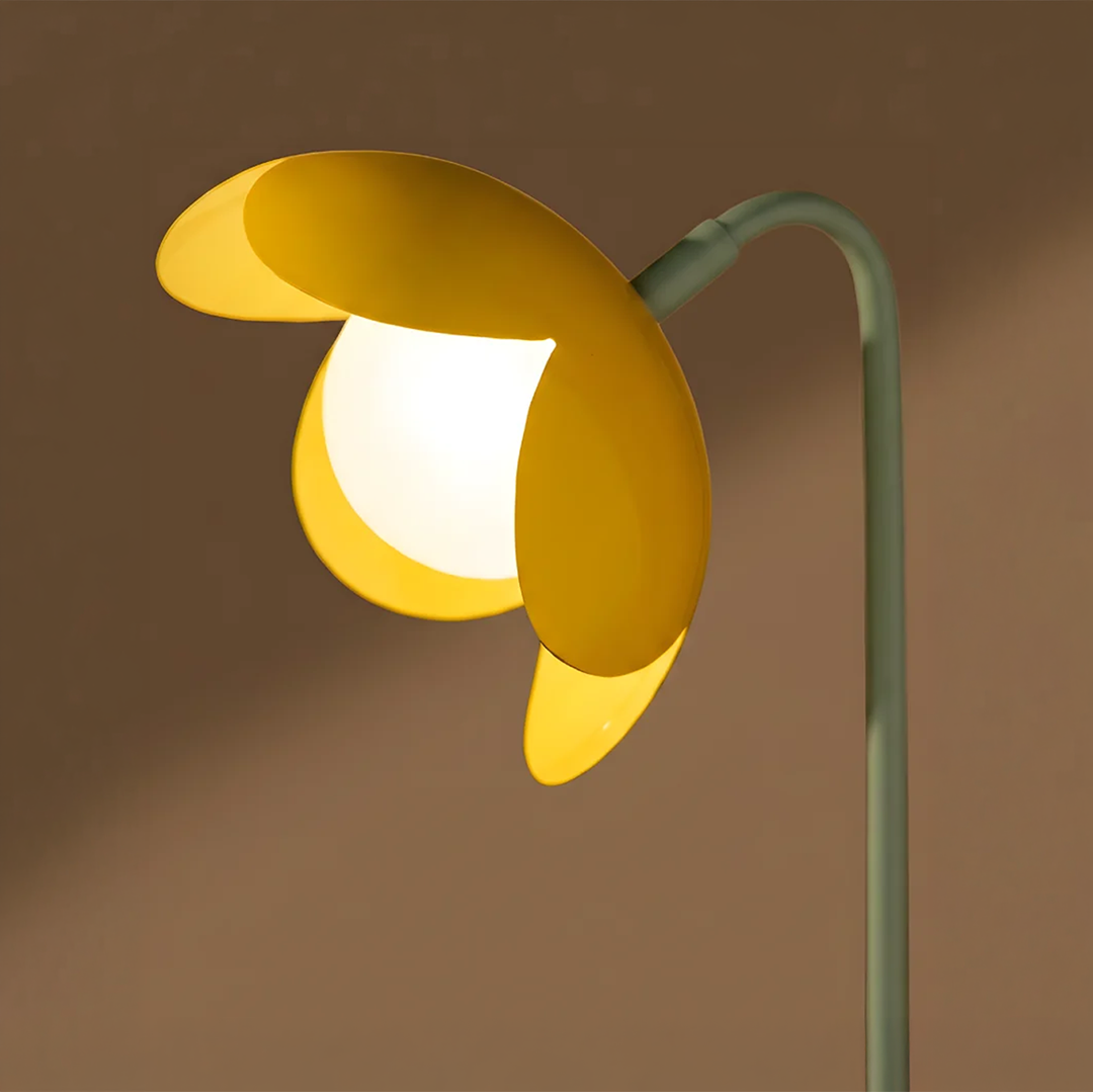 Petal Bloom Table Lamp
