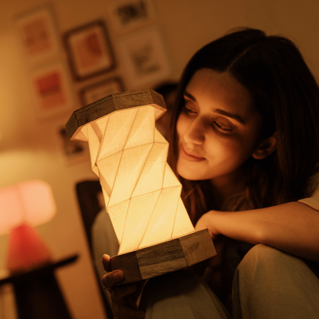 Foldplay Table Lamp