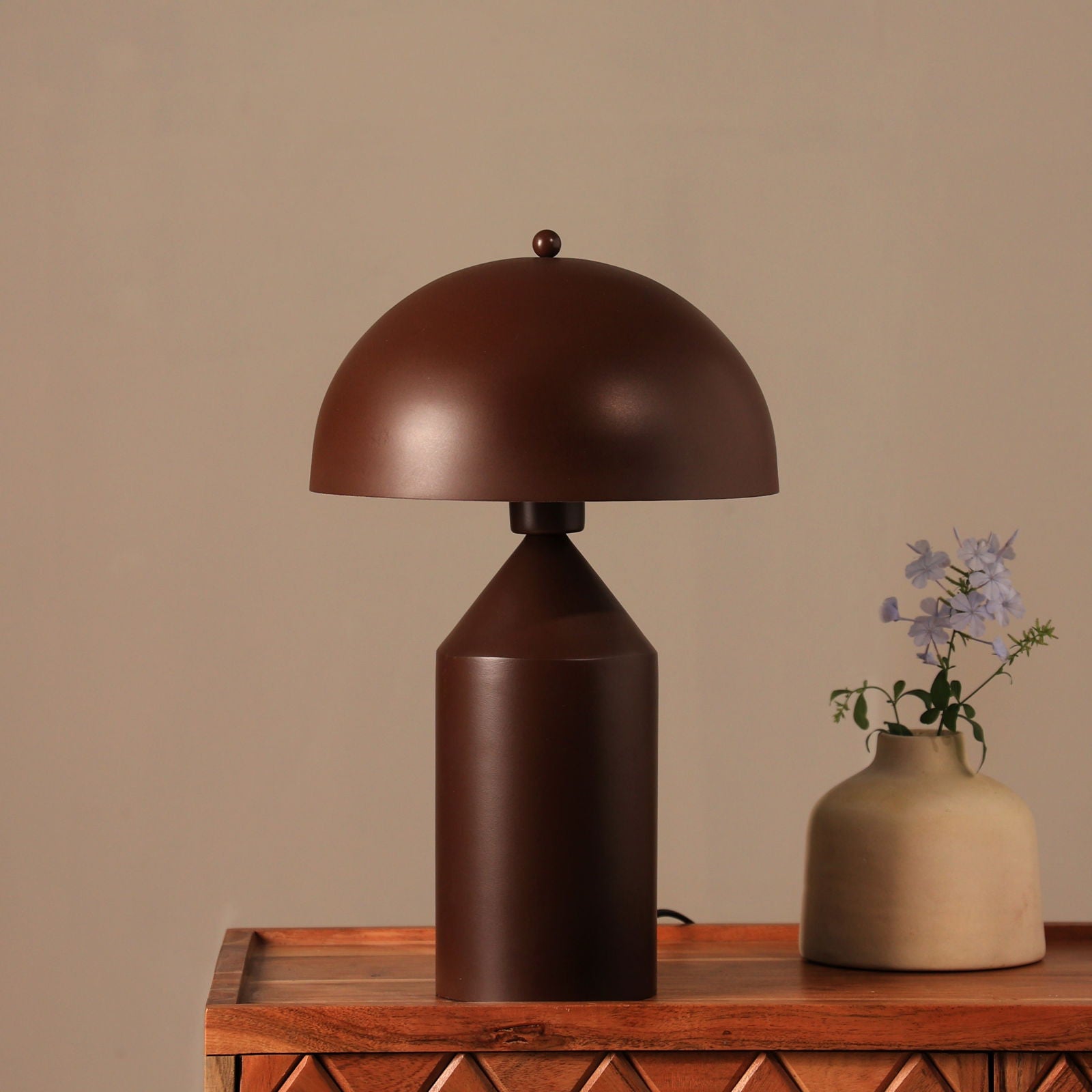 CONE PAGEN - TABLE LAMP - MODERN SCANDINAVIAN DESIGN DESK LAMP, PREMIUM METALLIC FINISH, EASY INSTALLATION - FIG Living - CONE PAGEN - TABLE LAMP - MODERN SCANDINAVIAN DESIGN DESK LAMP, PREMIUM METALLIC FINISH, EASY INSTALLATION - FIG Living