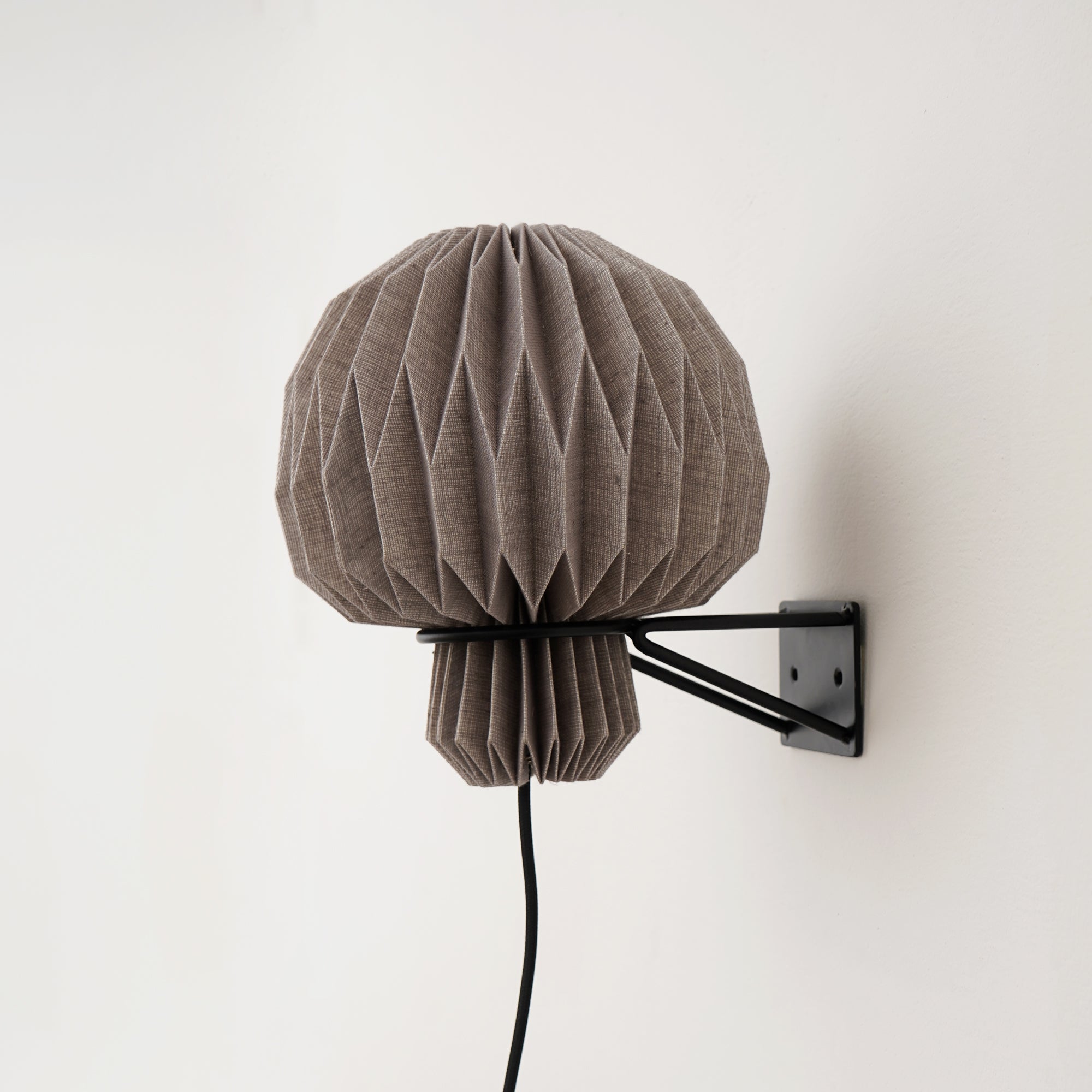 Amber Sconce Origami Wall Lamp