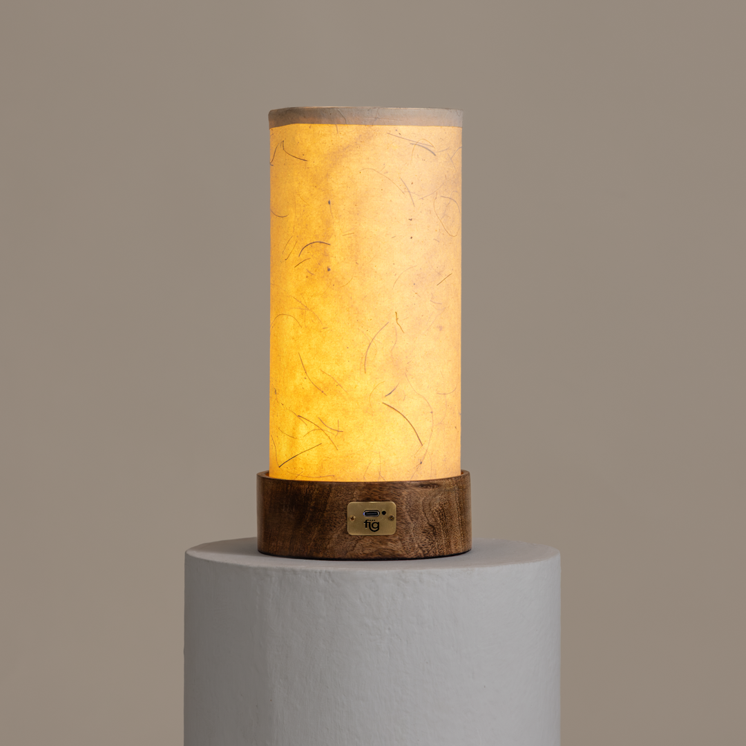 Magnus Touch Table Lamp