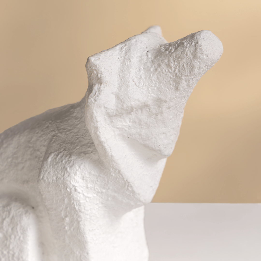 modern animal showpiece shelf styling