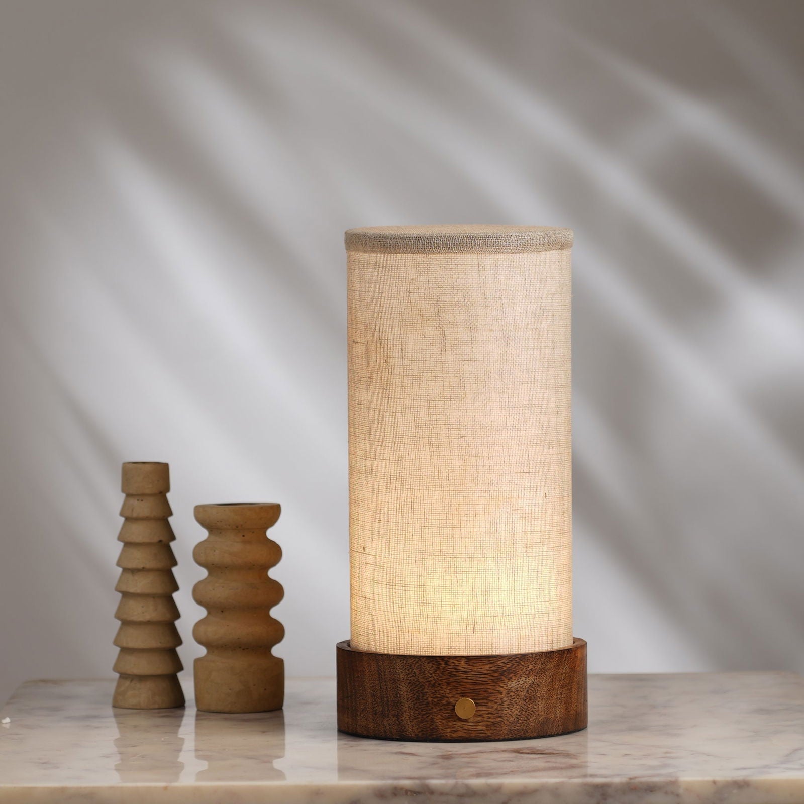 Magnus battery Table Lamp - 2900 mah battery, 8 hours back, Mango Wood Base desk lamp, 400 lumens - FIG Living - 