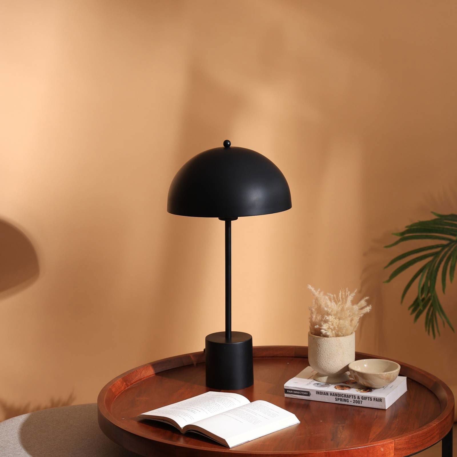 Pagen 100 Table Lamp - Modern Scandinavian Design Bedside Lamp, Premium Metallic Finish Desk Lamp, Easy Installation - FIG Living - Pagen 100 Table Lamp - Modern Scandinavian Design Bedside Lamp, Premium Metallic Finish Desk Lamp, Easy Installation - FIG Living