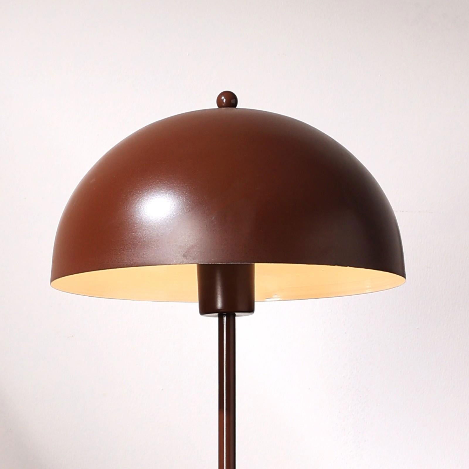 Pagen 100 Table Lamp - Modern Scandinavian Design Bedside Lamp, Premium Metallic Finish Desk Lamp, Easy Installation - FIG Living - Pagen 100 Table Lamp - Modern Scandinavian Design Bedside Lamp, Premium Metallic Finish Desk Lamp, Easy Installation - FIG Living