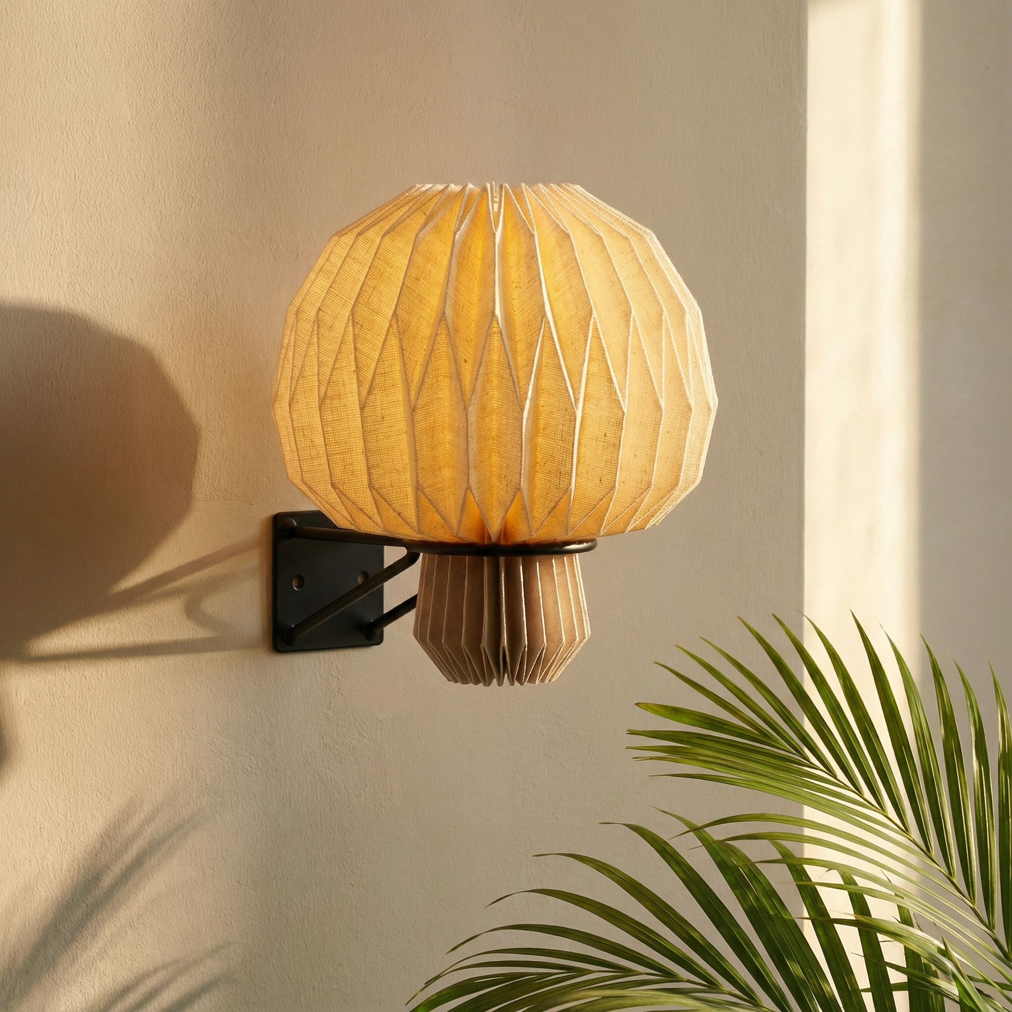 Amber Sconce Origami Wall Lamp